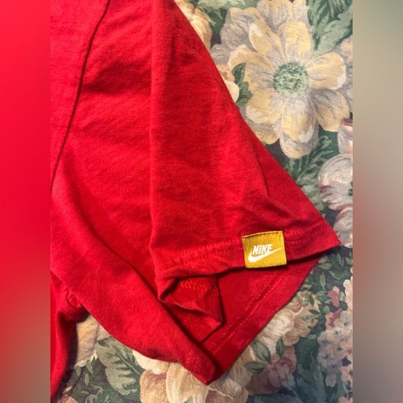 VINTAGE NIKE TEE - Picture 3 of 4